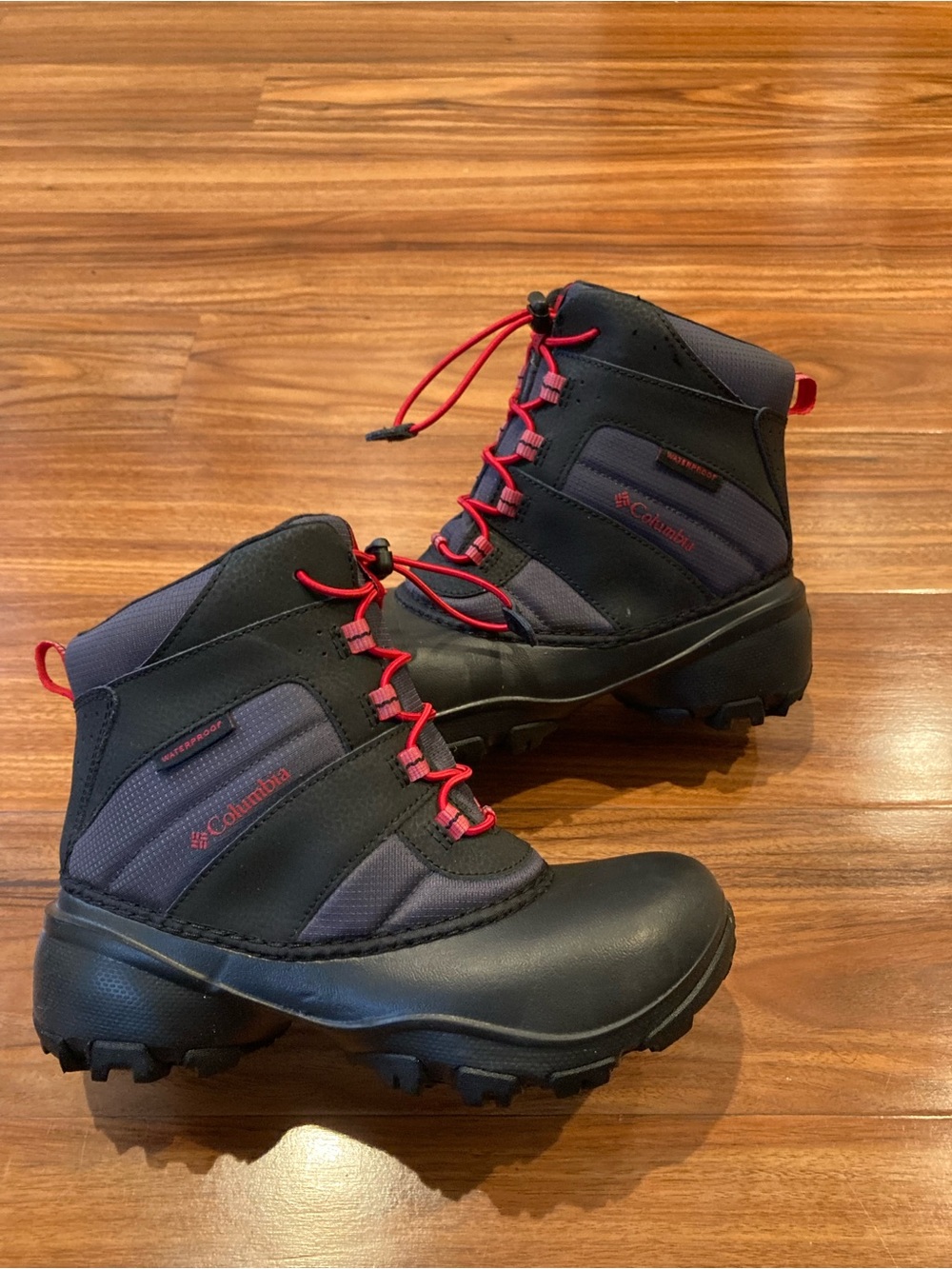 Columbia kids Waterproof Omni-Grip Ankle Snow Boots Black/Gray/Red US 4